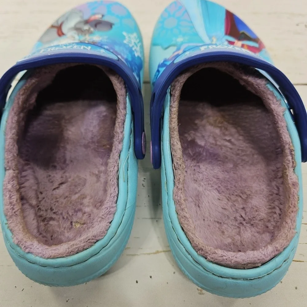 Crocs Disney‎ Frozen Movie Anna Elsa Girls C13 Fleece Lined Shoes Sandals